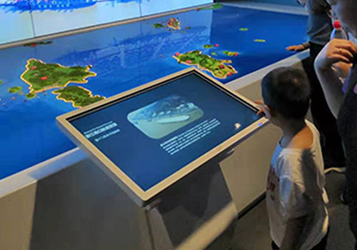 單機版廣告機|網(wǎng)絡版廣告機|觸摸廣告機