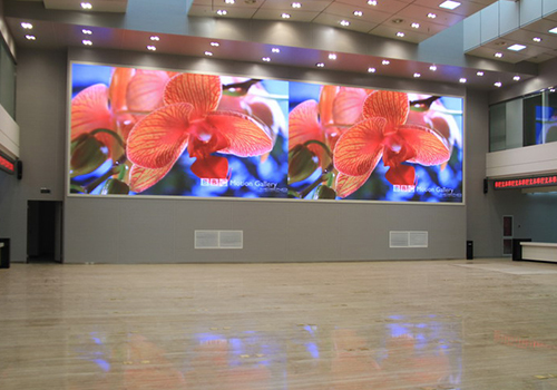 大數(shù)據(jù)時代,看大屏顯示拼接屏如何選購?