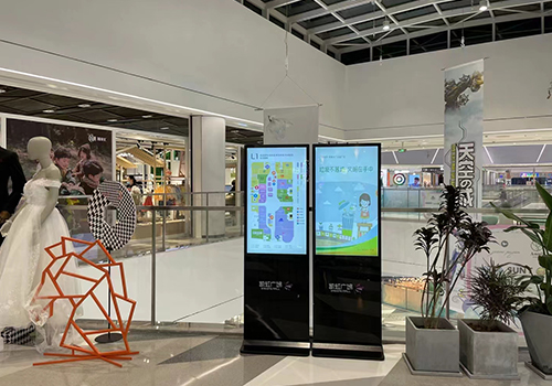 立式廣告機(jī)的應(yīng)用領(lǐng)域及優(yōu)勢(shì)