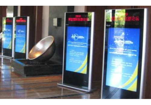 目前較為成熟的幾種廣告機技術方案