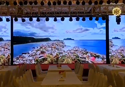 機械開合屏太貴——把LED屏直接貼在普通開合門可行?